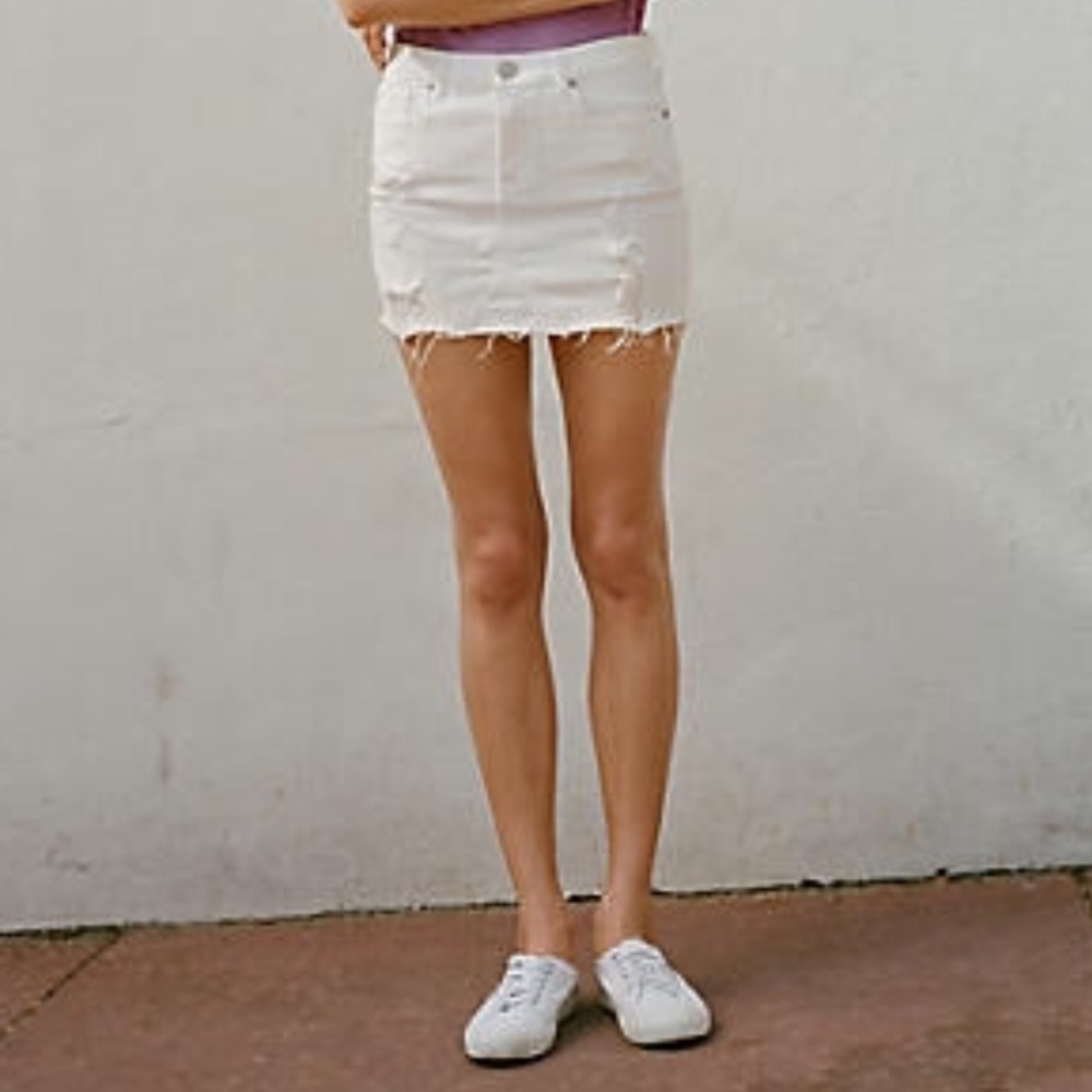 Express Mid Rise White Distressed Denim Mini Skirt